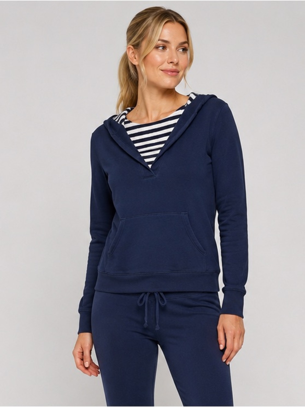 Splendid Navy Hoodie Striped Hood Lining Kangaroo Pocket Size Medium